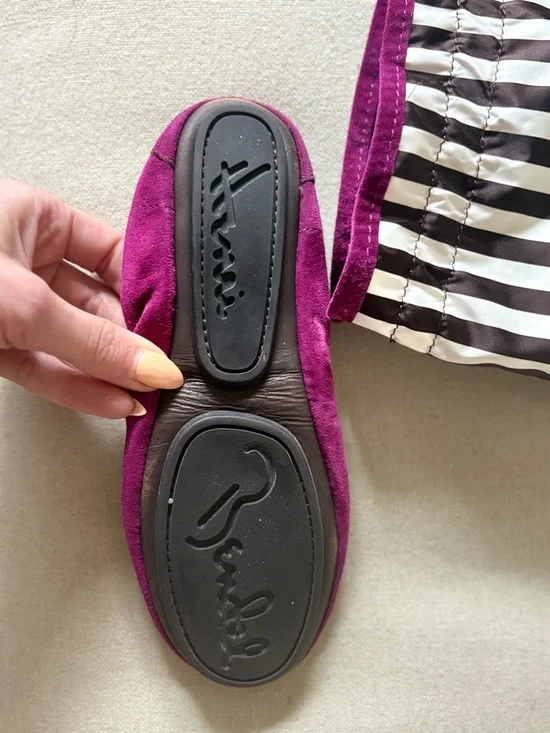 henri bendel Foldable Ballet Flats in Magenta with Black & White Striped Pouch - Picture 5 of 5